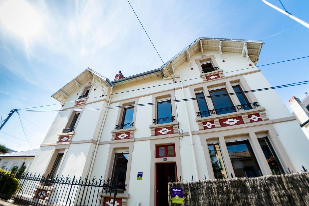L'Enchantraine - Gite Tout Confort Et Tarif Tout Inclus - Appartement Spacieux Et Accueillant Sur Épinal Dış mekan fotoğraf